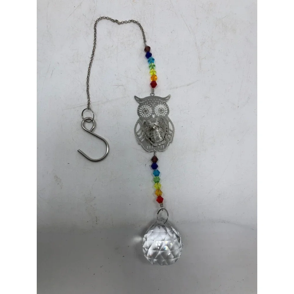 RAINBOW BEADED SUN CATCHER W/METAL OWL WALL HANGING.